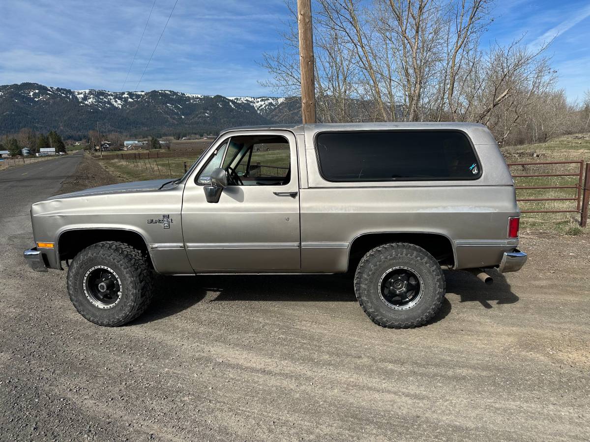 Chevy-blazer-1987-silver-18