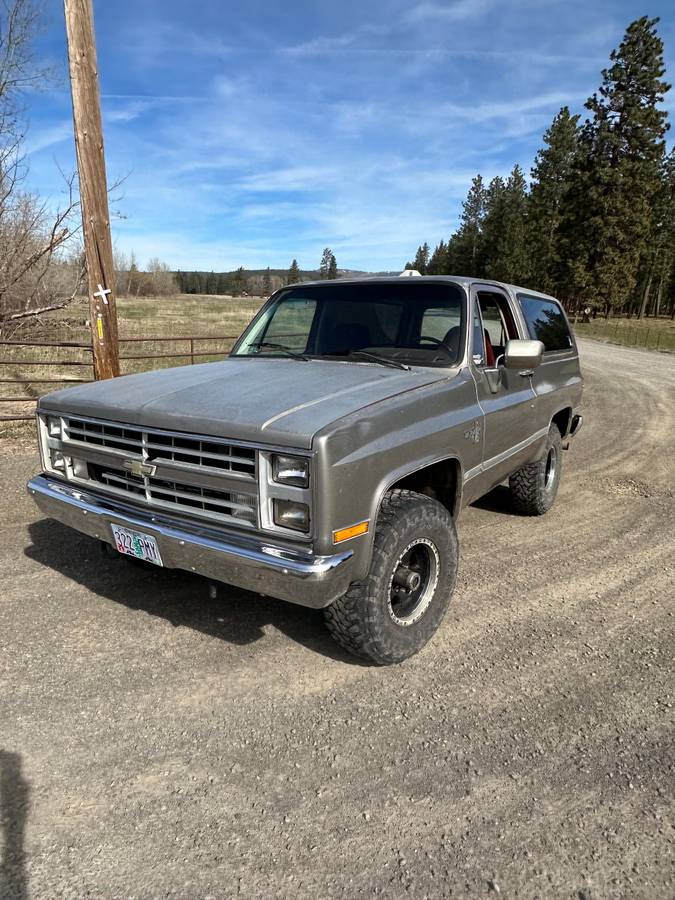 Chevy-blazer-1987-silver-6