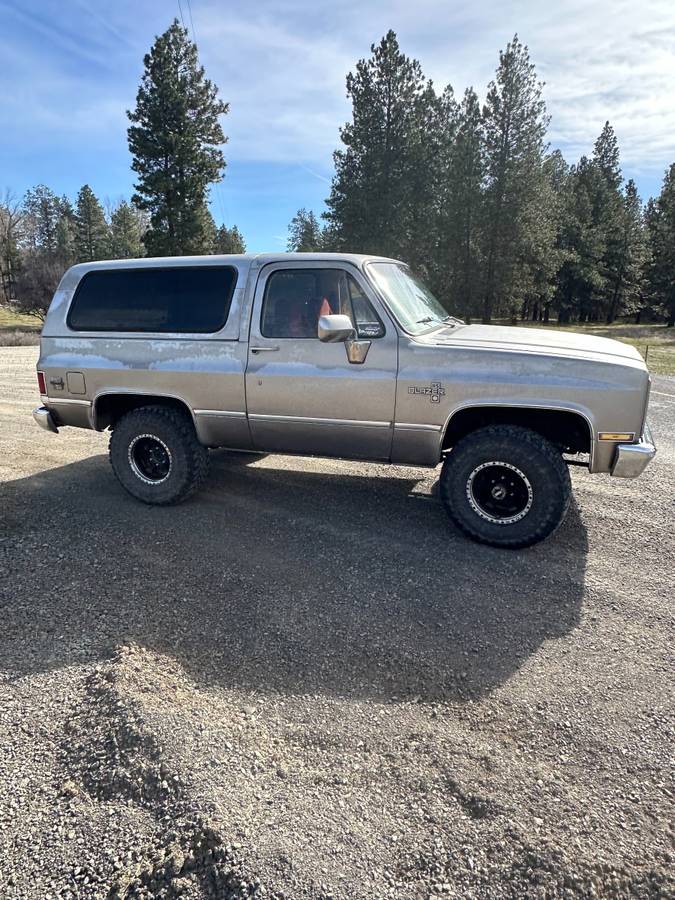 Chevy-blazer-1987-silver-7