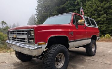 Chevy-blazer-4x4-1985-red-2