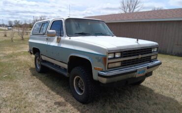 Chevy-blazer-4x4-1989-white-3
