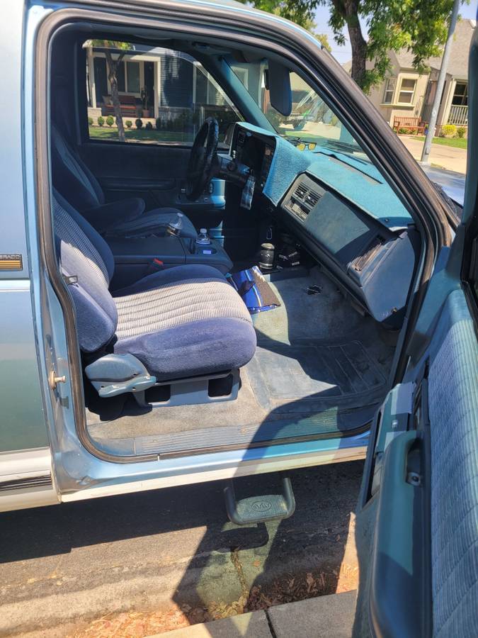 Chevy-blazer-4x4-1992-3