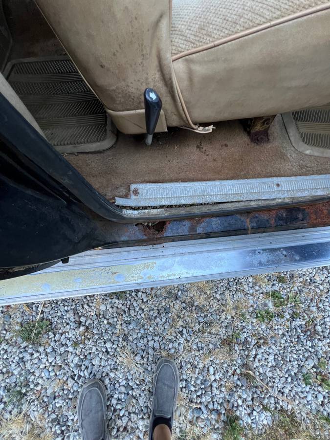 Chevy-blazer-4x4-k-5-1985-brown-9