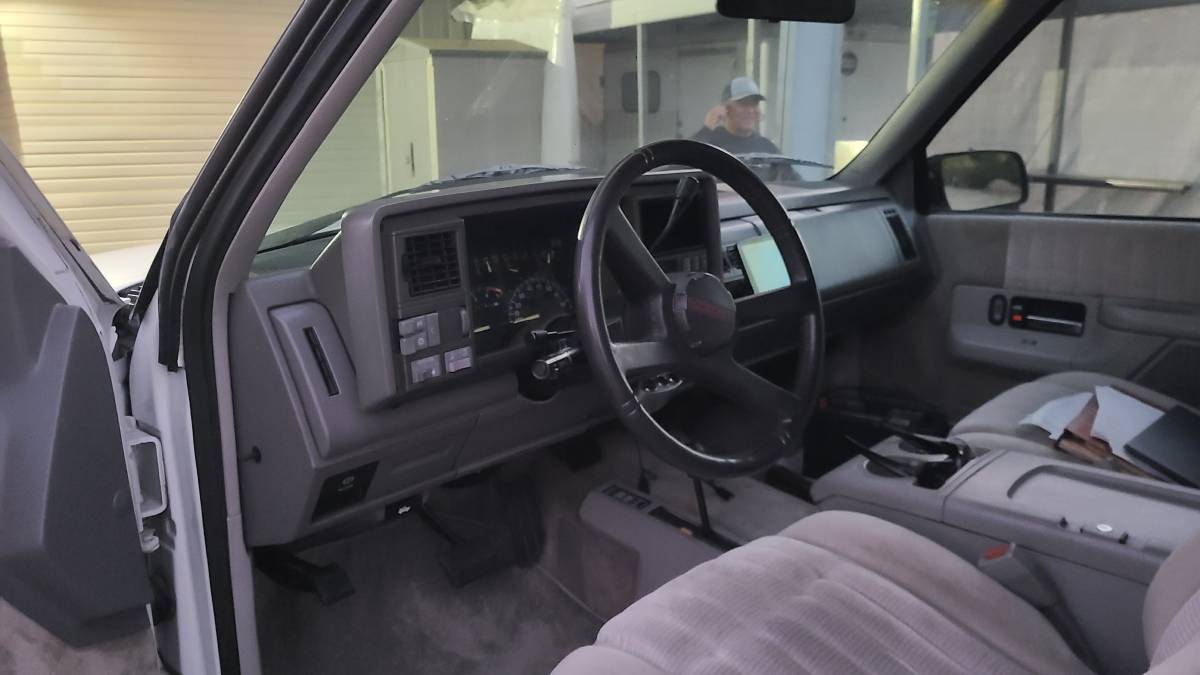 Chevy-blazer-classics-sport-4wd-1500-1994-white-4