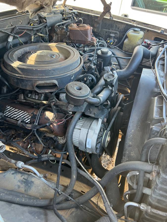 Chevy-blazer-diesel-1983-black-1