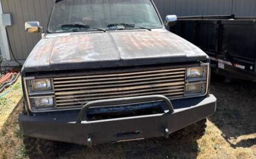 Chevy-blazer-diesel-1983-black-11