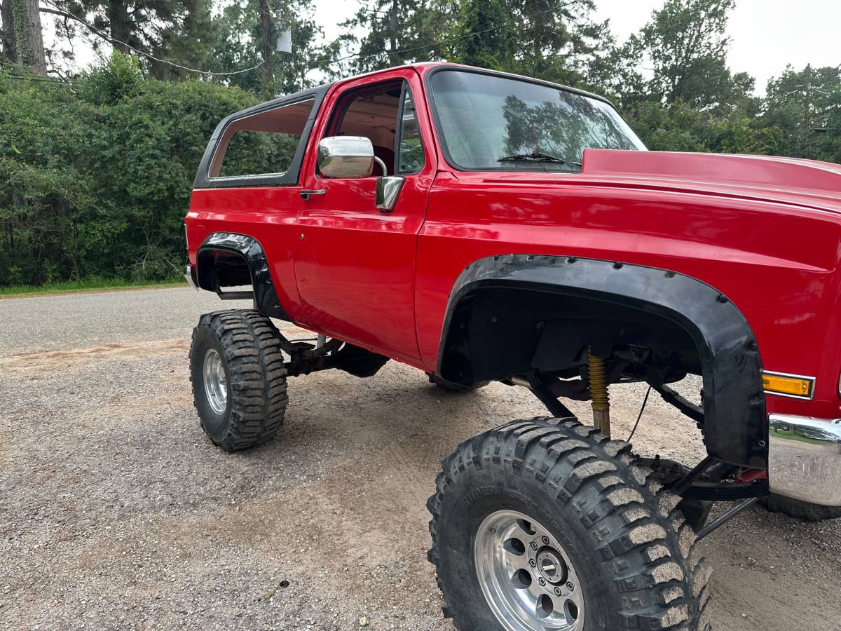 Chevy-blazer-k5-1984-red-2
