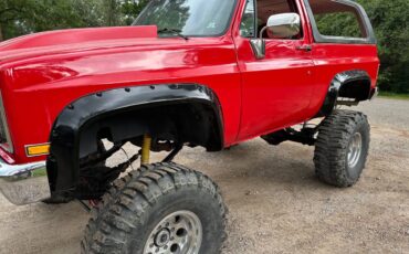 Chevy-blazer-k5-1984-red