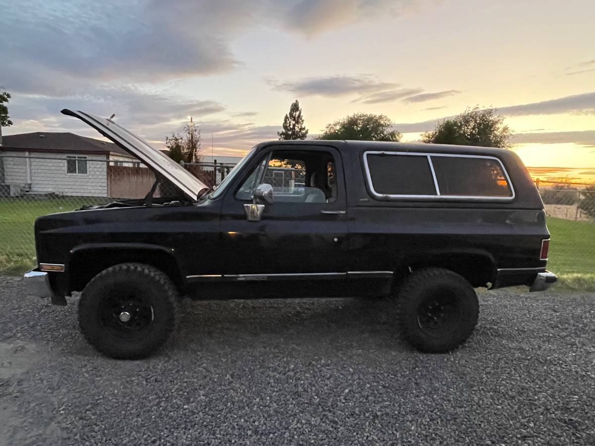 Chevy-blazer-k5-silverado-1989-black-3