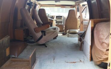 Chevy-bonanza-1979-brown-9