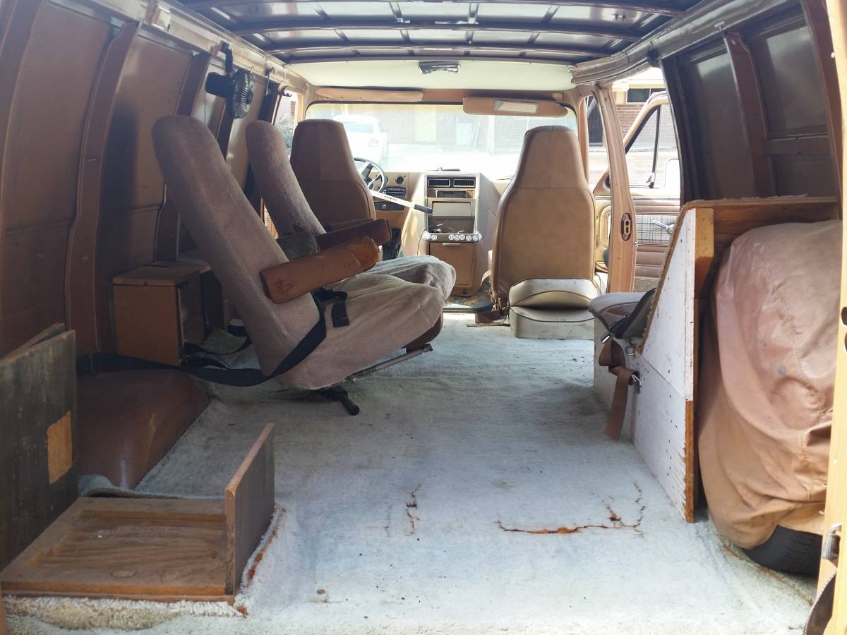 Chevy-bonanza-1979-brown-9