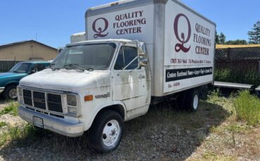Chevy-box-van-1990-6