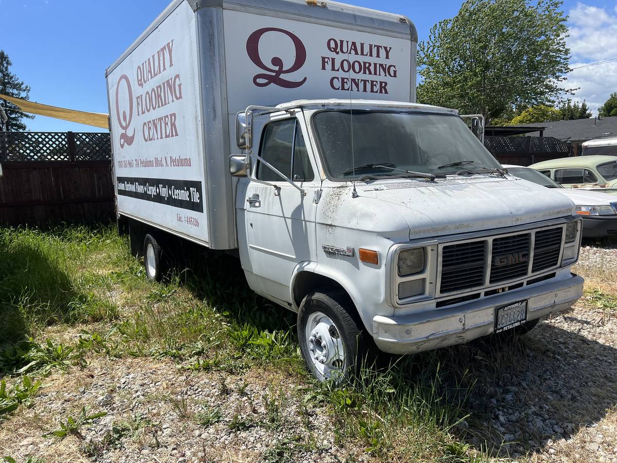 Chevy-box-van-1990