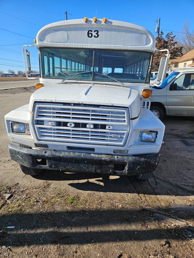 Chevy-bus-1981-8