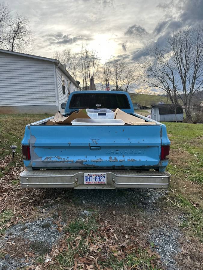 Chevy-c-10-1983-blue-1