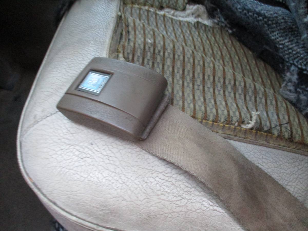 Chevy-c-20-custom-camper-1968-brown-10