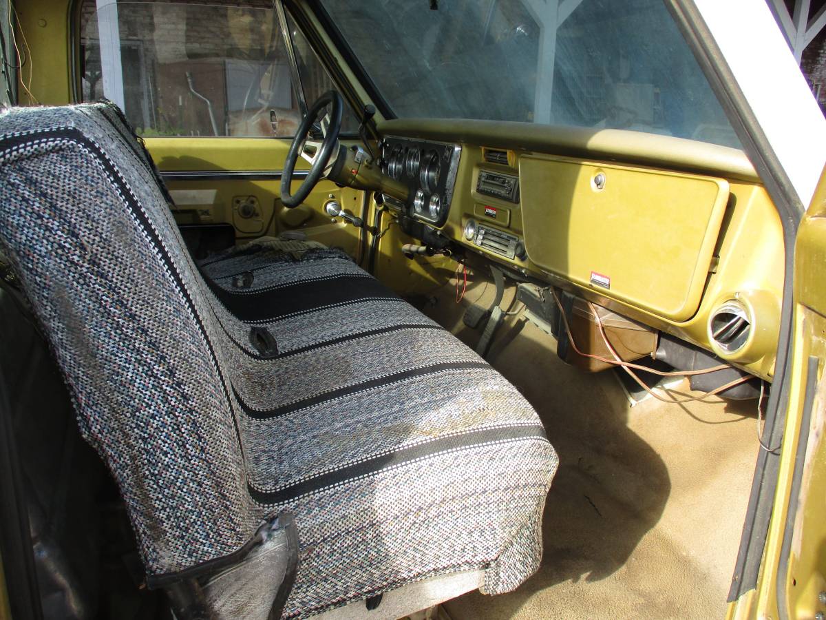 Chevy-c-20-custom-camper-1968-brown-7