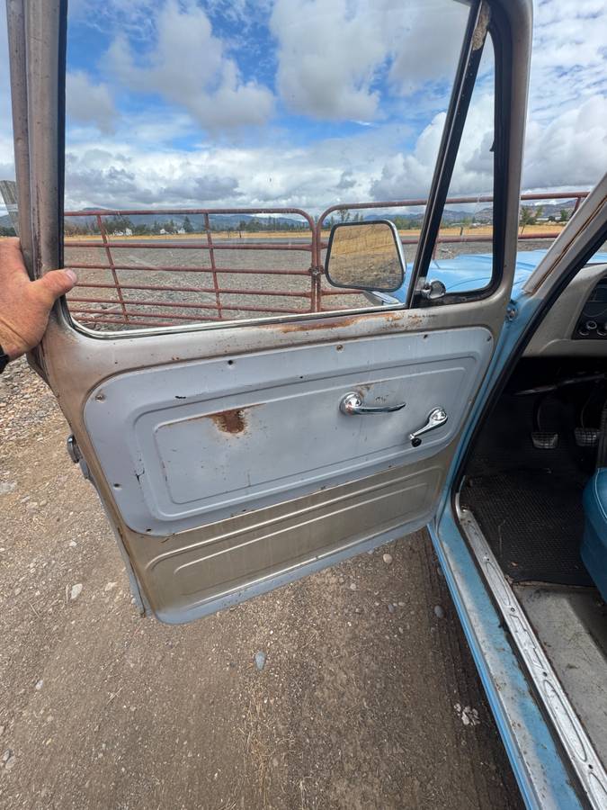 Chevy-c10-1965-blue-7