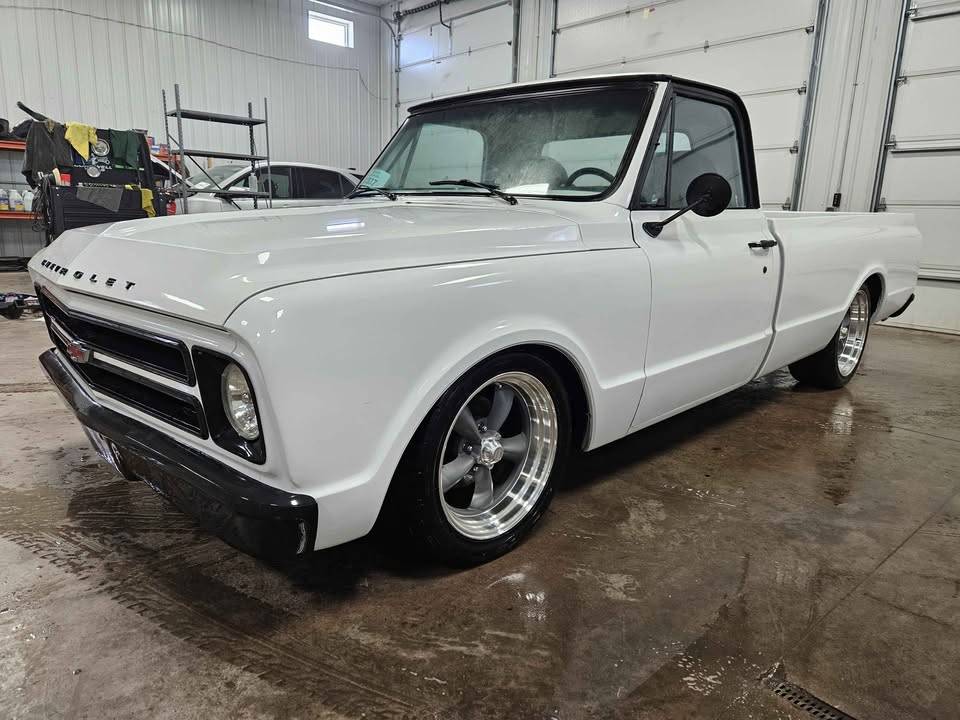 Chevy-c10-1967-10
