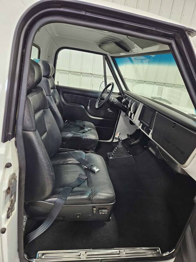 Chevy-c10-1967-16