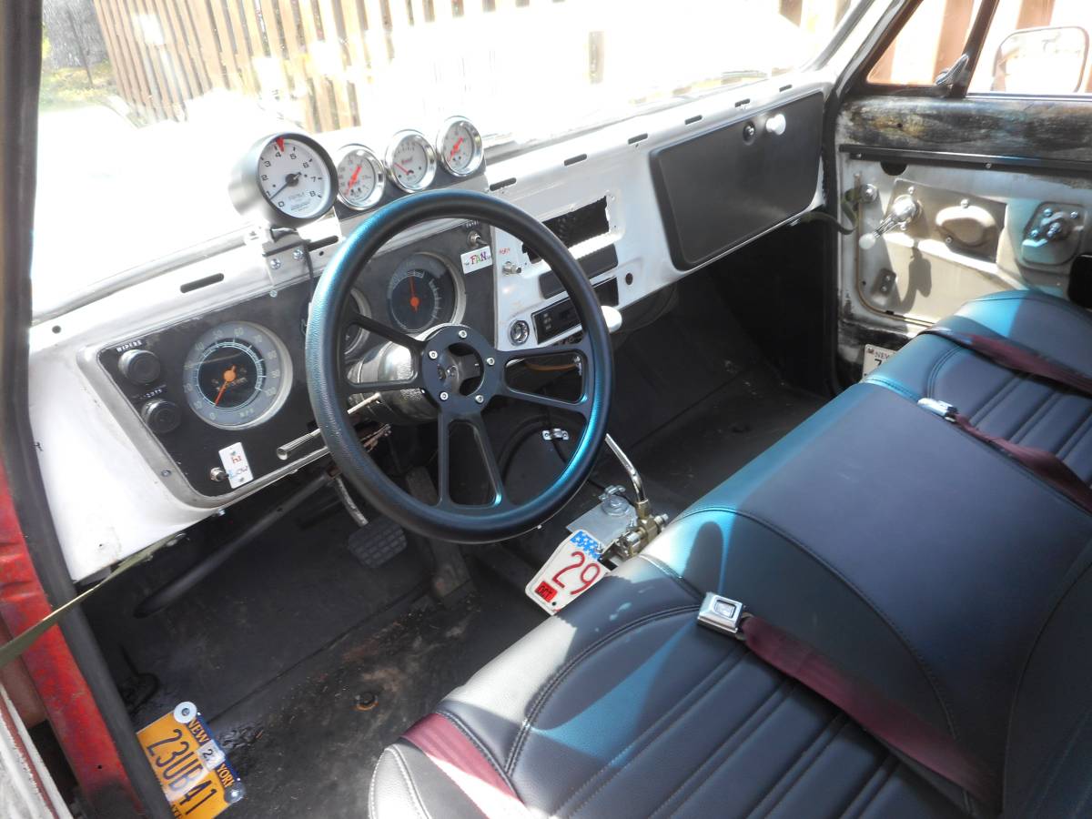 Chevy-c10-1967-custom-3
