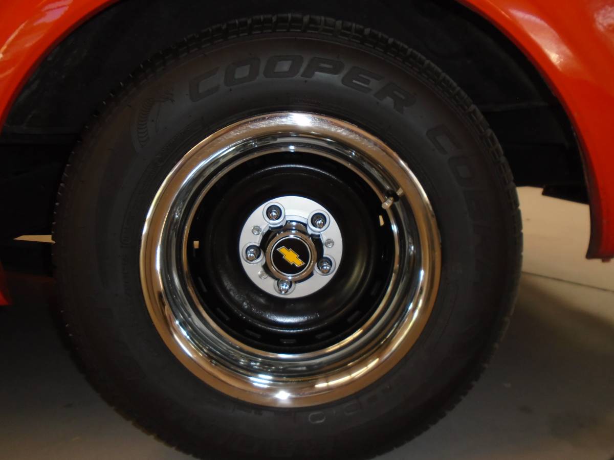 Chevy-c10-1968-orange-17
