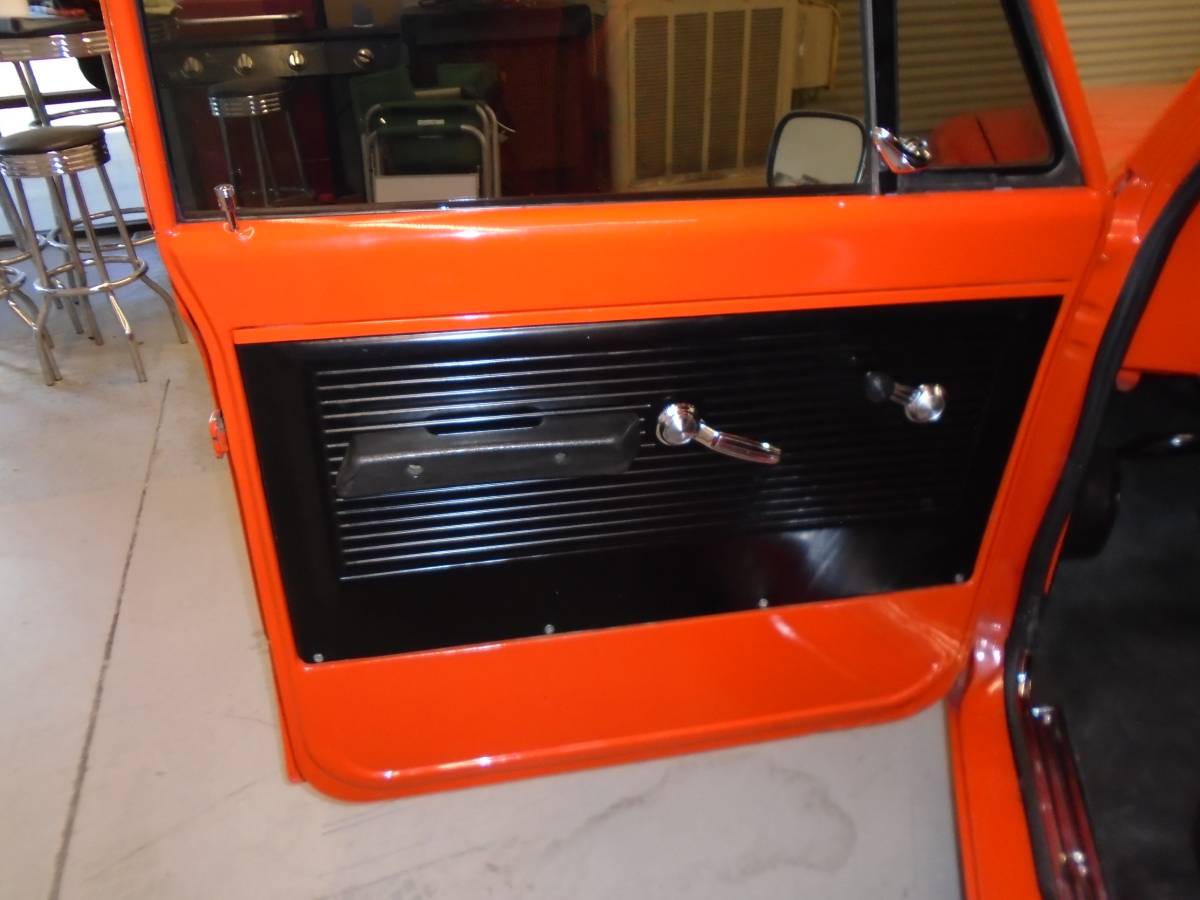 Chevy-c10-1968-orange-21