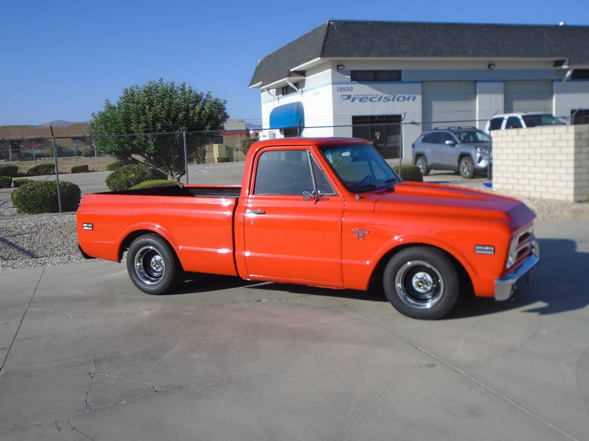 Chevy-c10-1968-orange-3