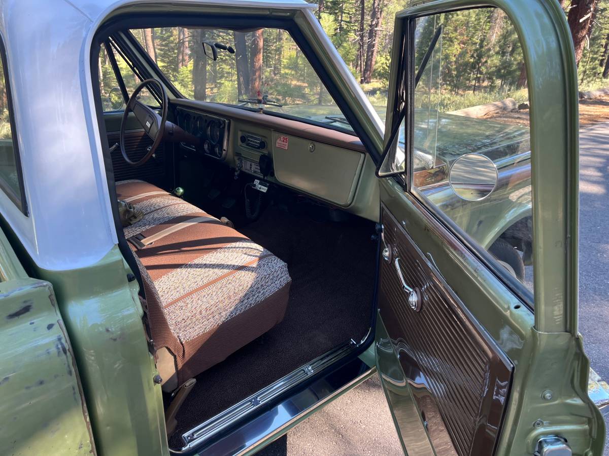 Chevy-c10-1969-green-1