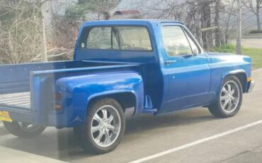 Chevy-c10-1981-blue-18