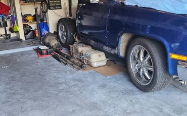 Chevy-c10-1981-blue-9