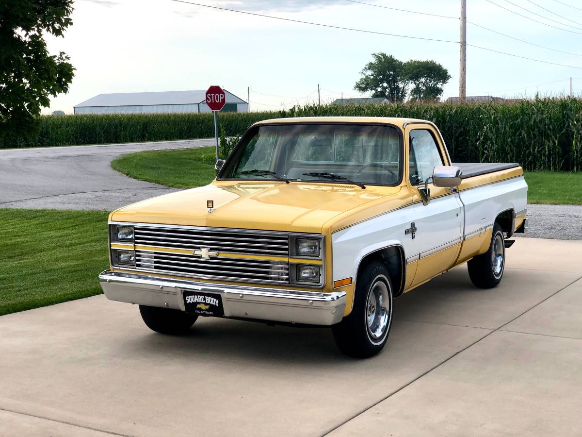 Chevy-c10-1984-yellow-1