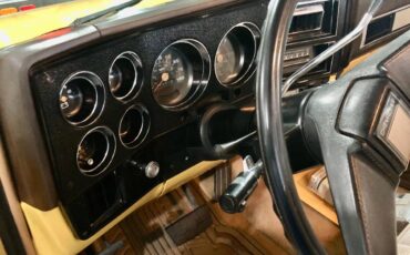 Chevy-c10-1984-yellow-10
