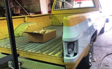 Chevy-c10-1984-yellow-13