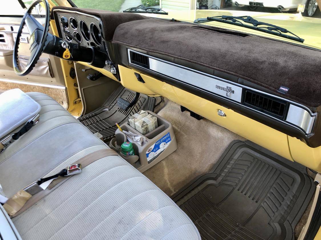 Chevy-c10-1984-yellow-19