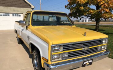Chevy-c10-1984-yellow-2