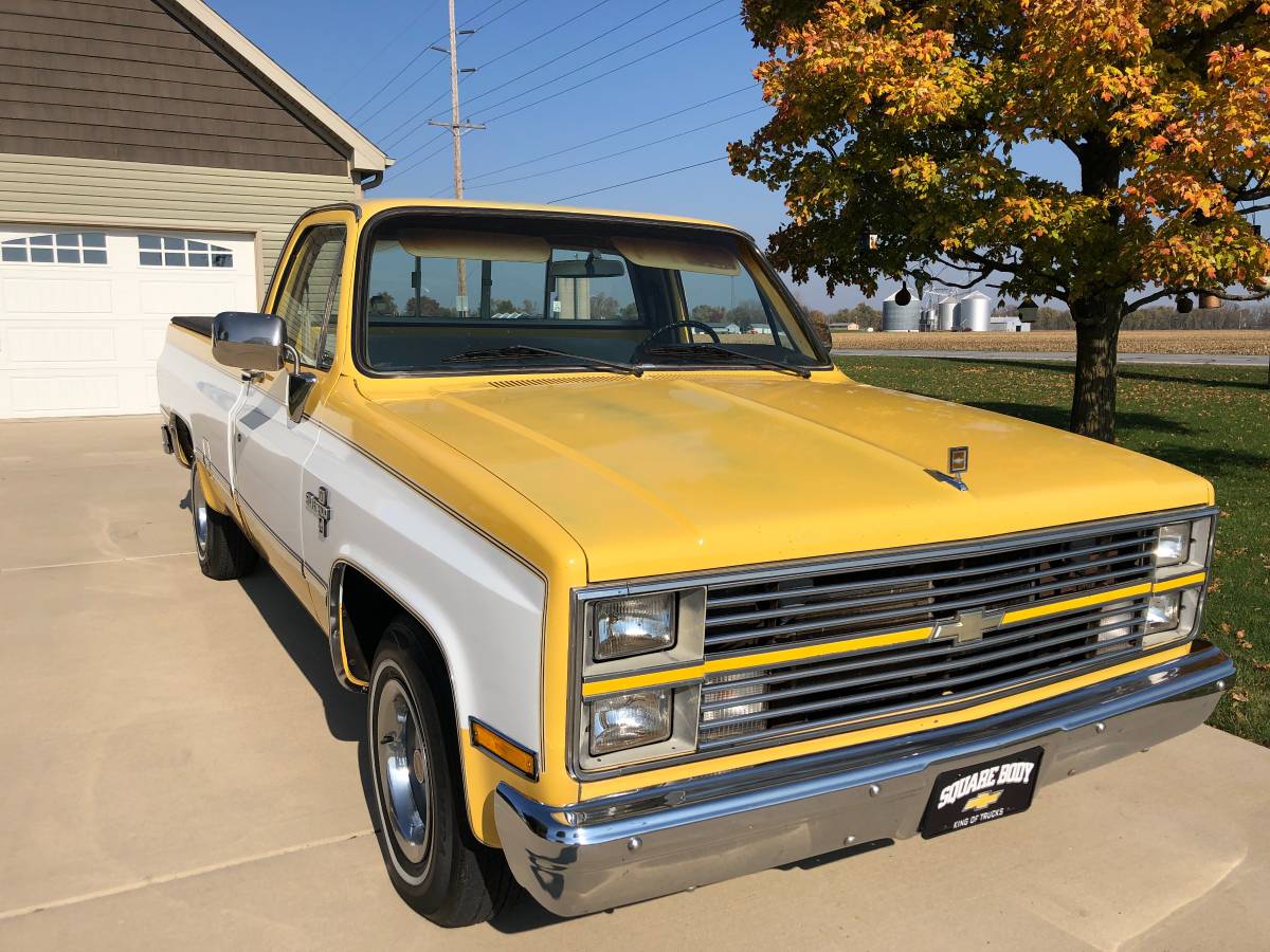 Chevy-c10-1984-yellow-2