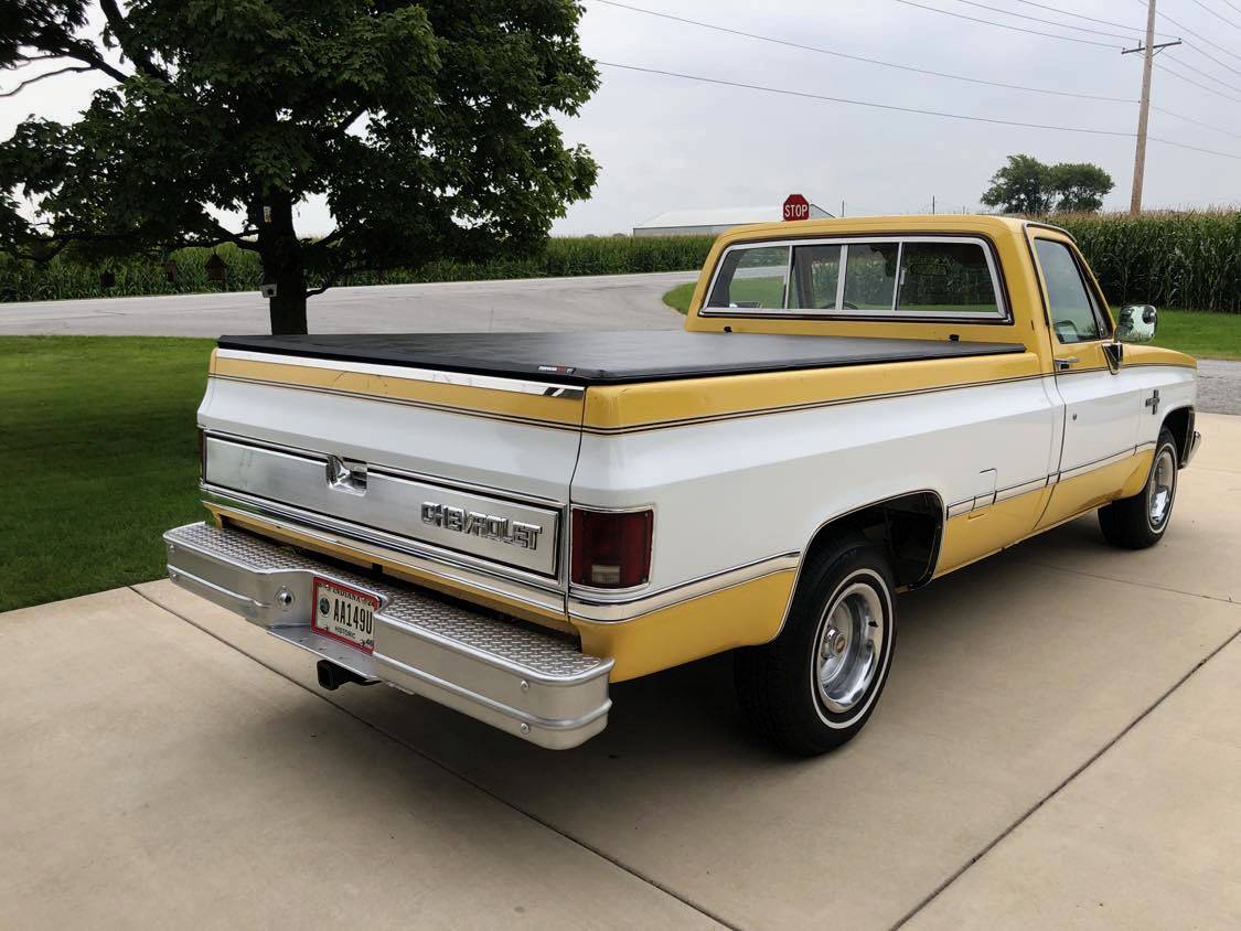 Chevy-c10-1984-yellow-4