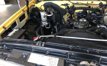 Chevy-c10-1984-yellow-7