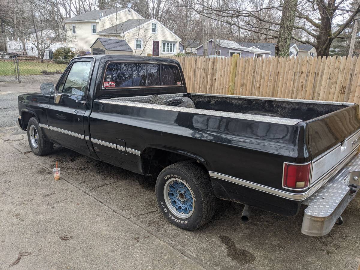 Chevy-c10-1985-black-1