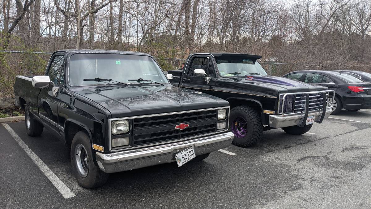 Chevy-c10-1985-black-4