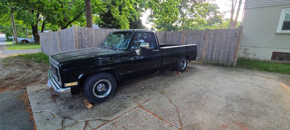 Chevy-c10-1985-black-6