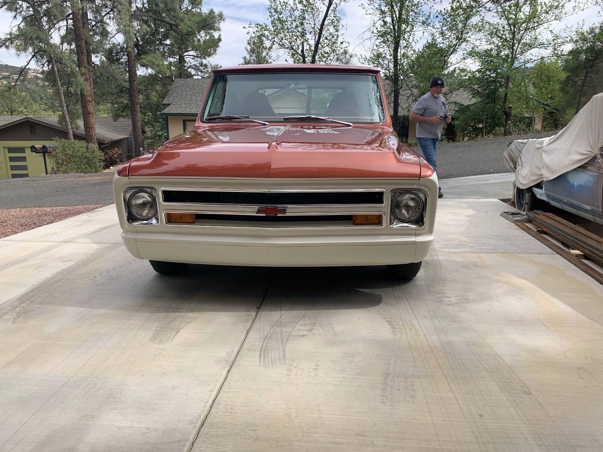 Chevy-c10-long-bed-truck-1967-custom-1