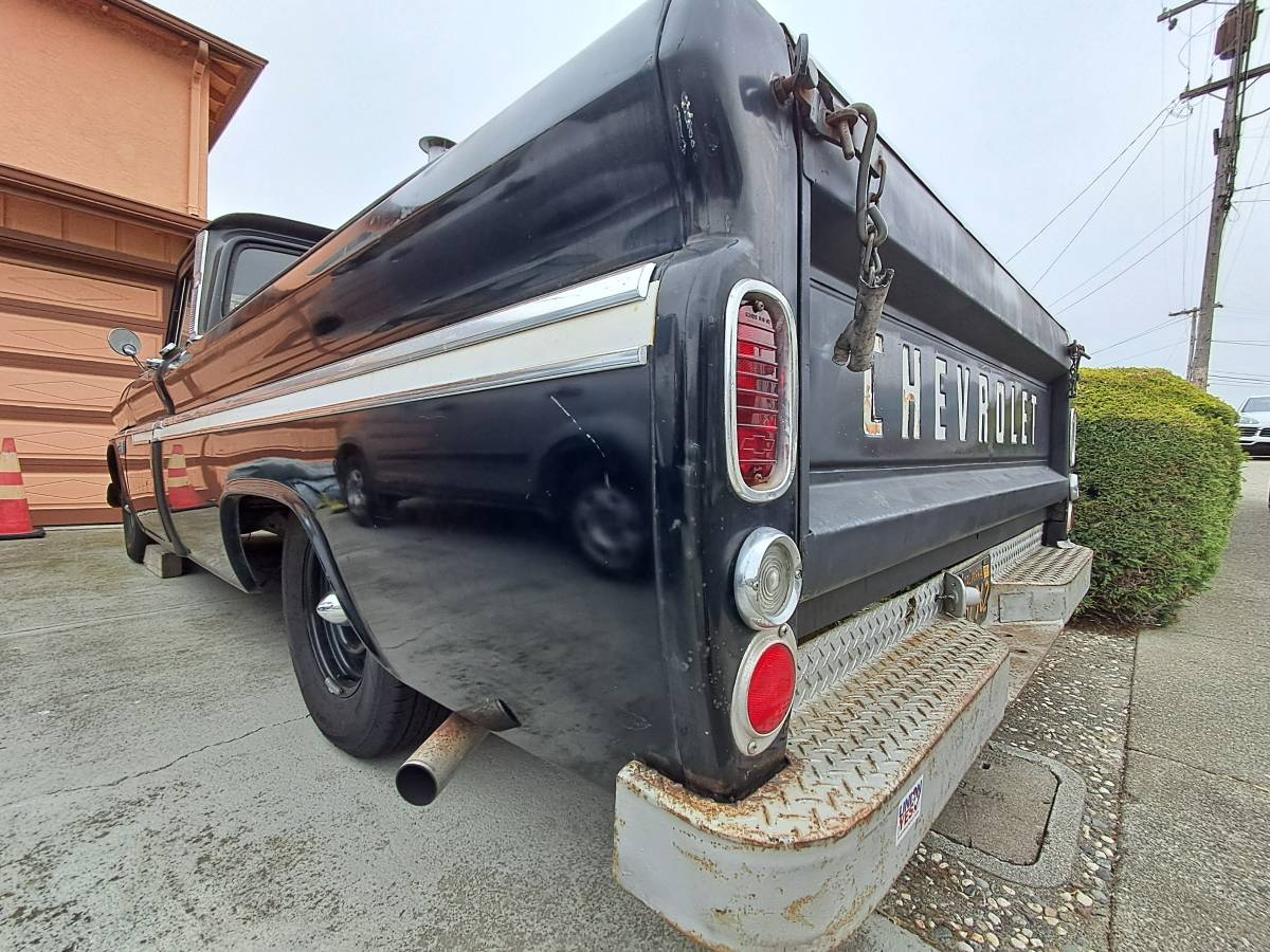 Chevy-c10-lwb-1966-black-2