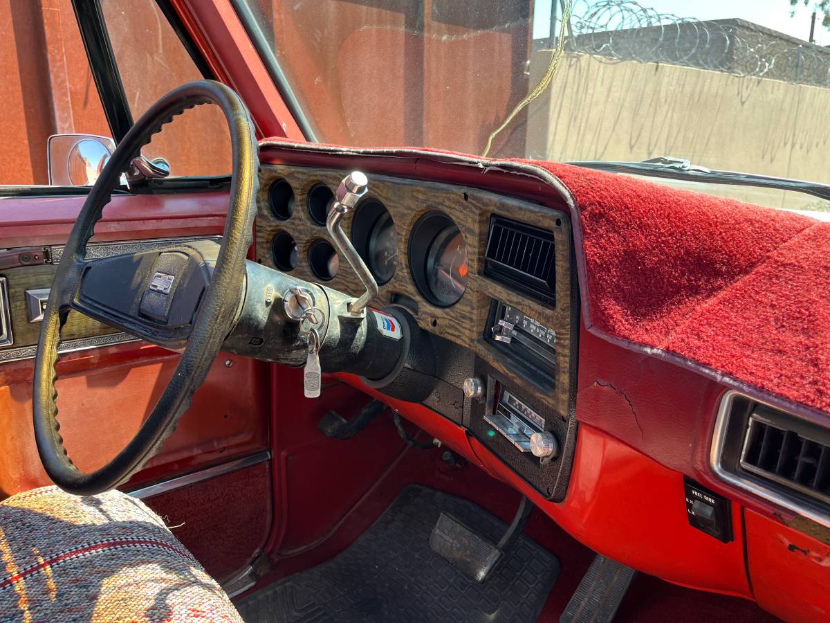 Chevy-c10-silverado-1977-2