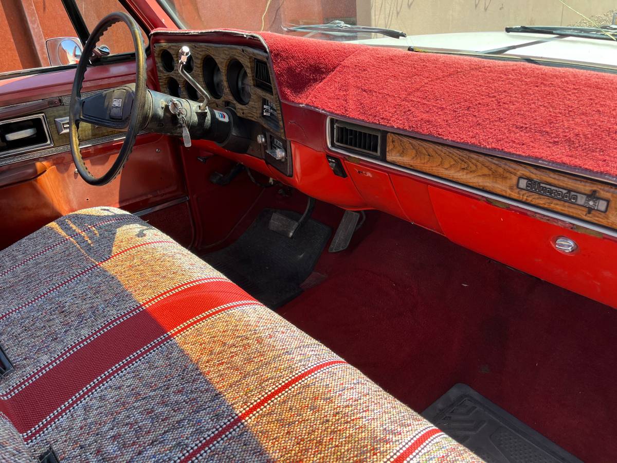 Chevy-c10-silverado-1977-21