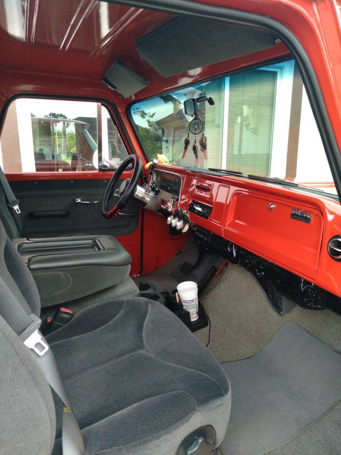 Chevy-c10-stepside-1965-orange-8