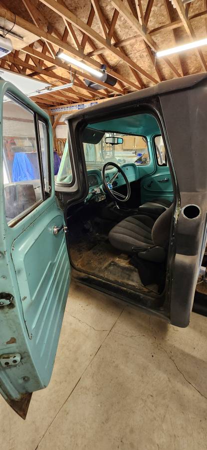 Chevy-c10-truck-1960-grey