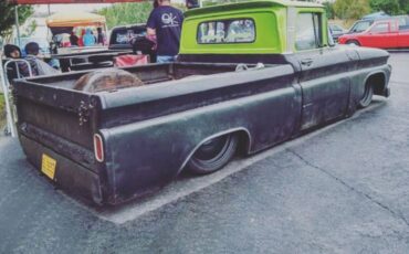 Chevy-c10-truck-1962-black-13