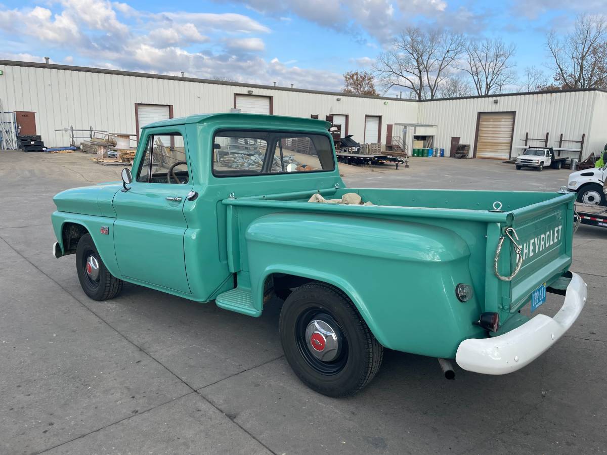 Chevy-c10-truck-1966-3